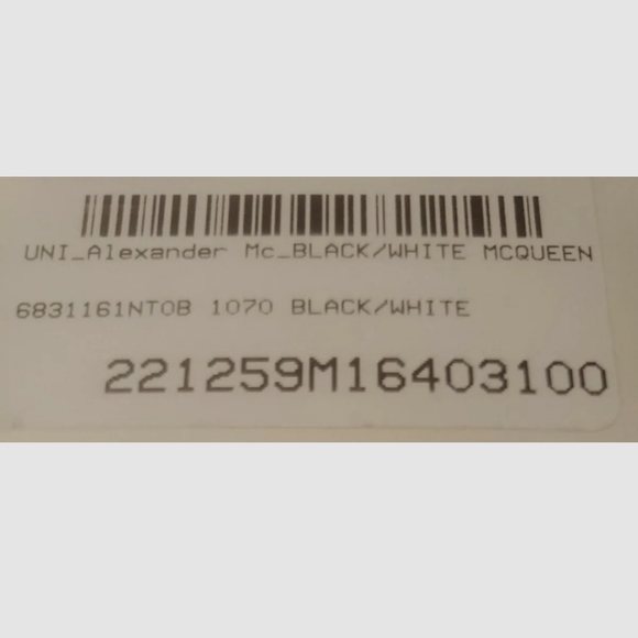 Alexander McQueen Black Logo Trifold Leather Wallet - Picture 6 of 6